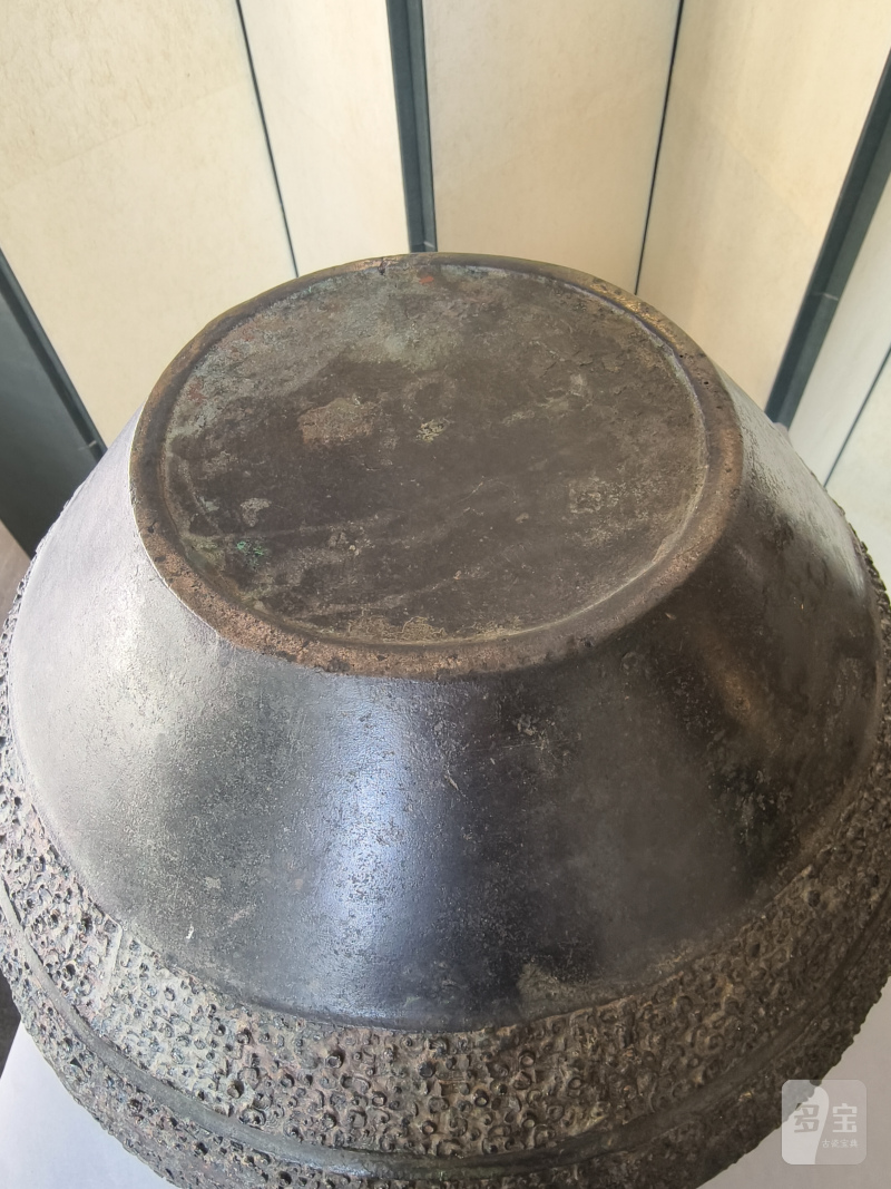 An archaic bronze vessel 'ling' - 图31
